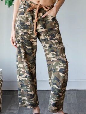 OH Jeans Women's Wide Leg Distressed Camouflage Pants. XL